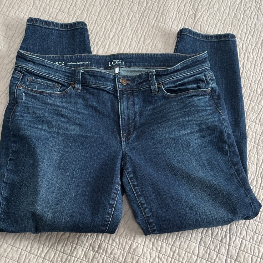 LOFT Modern Skinny Ankle Jeans Distressed Medium Wash 31/12